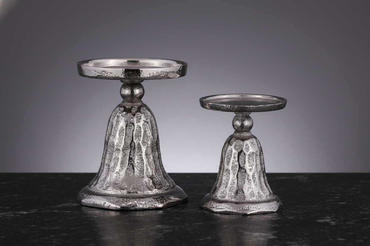 Metal pillar holder